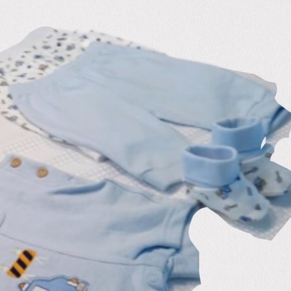 0-3 Months Boy Construction Truck Clothing Gift Set - Picture 3 of 5